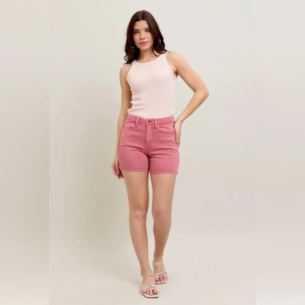 NWT Judy Blue High Waisted Garment Dyed Shorts, Magenta - Size M